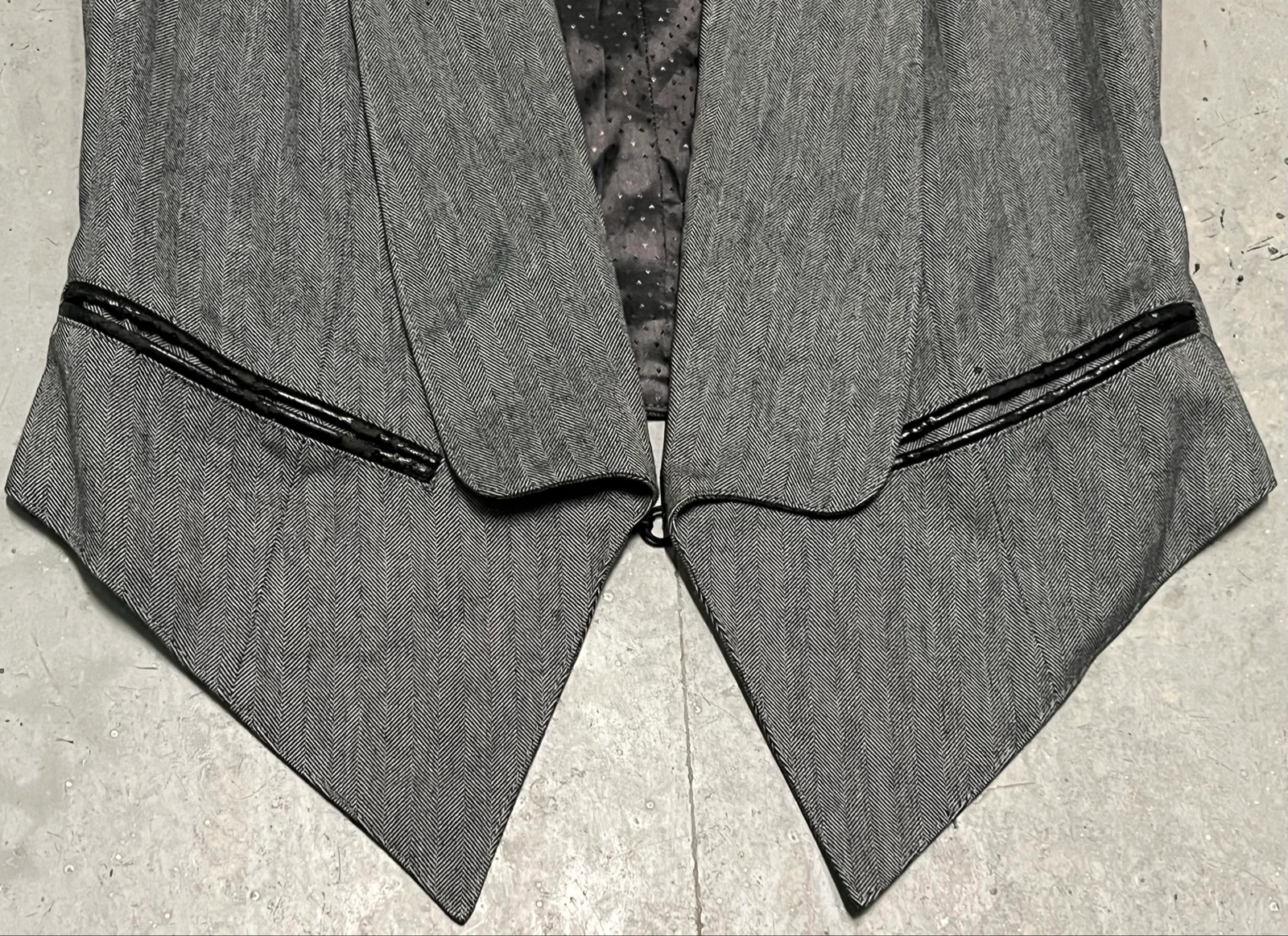 Gray Herringbone Vest – photo 17